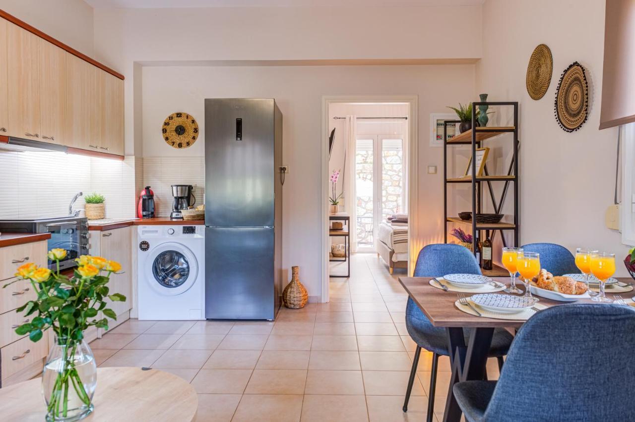 Apartment Eleanna's House - 400m From The